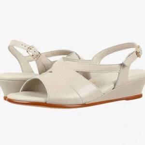SAS Caress Cross Strap Wedge Sandal in Bone Size 9.5